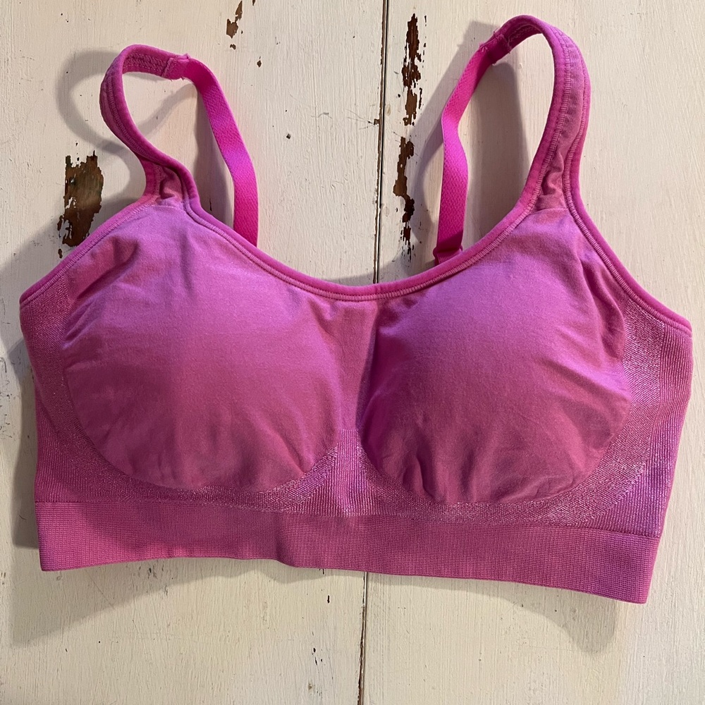 UNDEROUTFIT THE COMFORT SHAPING BRA WITH ADJUSTABLE STRAPS